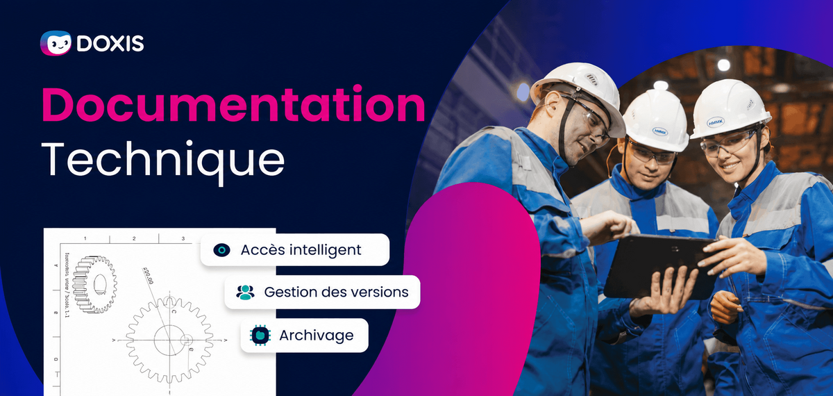 Trois ingénieurs en uniformes bleus et casques examinent une tablette avec des documents techniques.