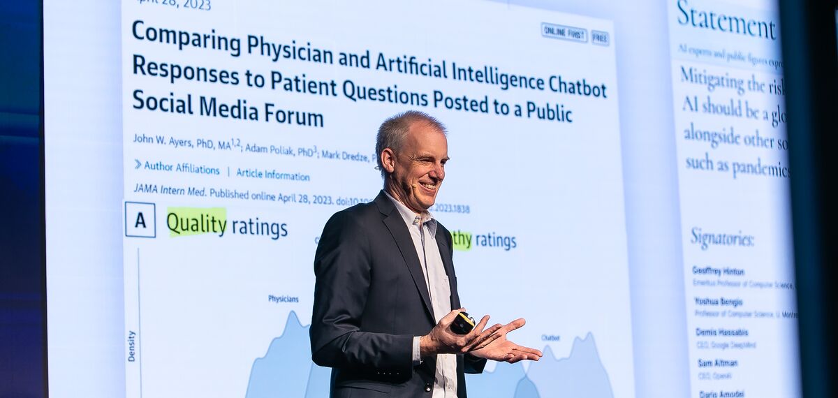 Dr. Gregor Joeris speaking about responsible AI at the SER Summit